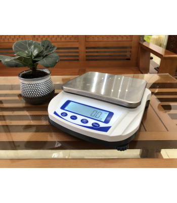 Cân kỹ thuật 1 số lẻ 6000g/0.1g (màn hình LCD) STECH HC-6K1