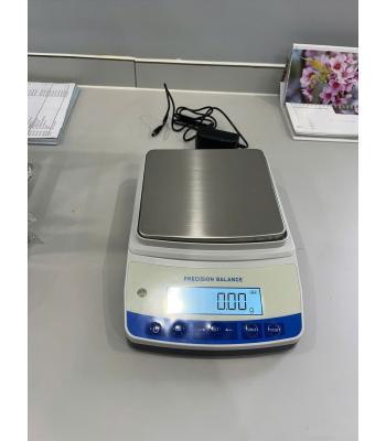 Cân kỹ thuật 2 số lẻ 5000g/0.01g (màn hình LED) STECH MK50002E