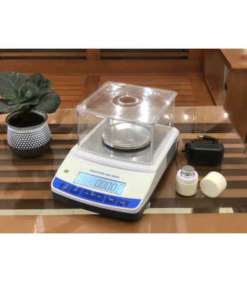Cân phân tích 3 số lẻ 100g/ 0.001g (màn hình LCD) STECH PR-1003
